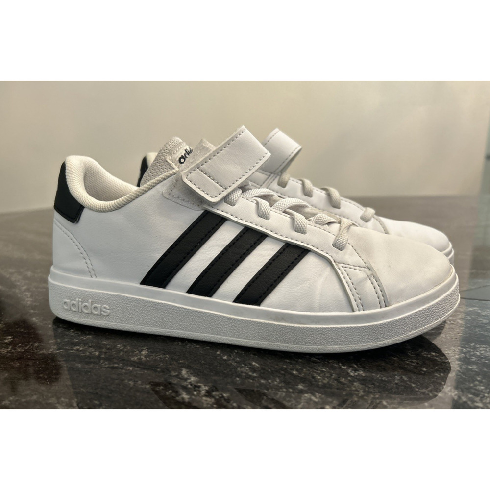 Adidas Grand Court 2.0 Kids Shoes Size 2.5Y White Black Hook & Loop